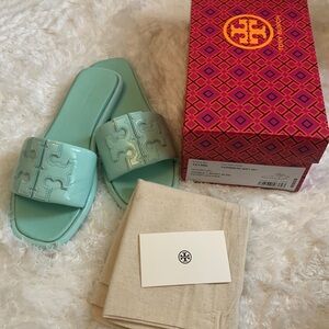 Tory Burch double t sport slide patent leather size 7.5 Caribbean mist